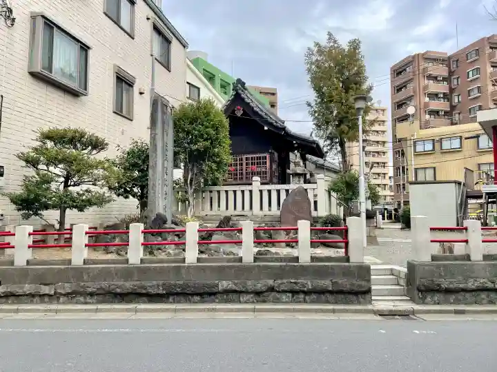 亀戸水神社の{uncategorized: "未分類", other: "その他", undefined: "問題あり", building: "その他建物", grave: "お墓", sacred_gate: "鳥居", guardian: "狛犬", statue: "像", buddha: "仏像", history: "歴史", nature: "自然", garden: "庭園", animal: "動物", pagoda: "塔", temizu: "手水舎", mountain_gate: "山門・神門", sanctuary: "本殿・本堂", subordinate: "末社・摂社", art: "芸術", scenery: "景色", jizo: "地蔵", ema: "絵馬", goshuin: "御朱印", omikuji: "おみくじ", items: "授与品その他", amulet: "お守り", goshuincho: "御朱印帳", eats: "食事", festival: "お祭り", votive_dance: "神楽", shichigosan: "七五三参", wedding: "結婚式", experience: "体験その他", initially: "初詣", around: "周辺", anti_infection: "感染症対策"}