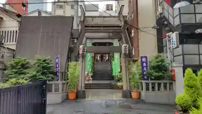 烏森神社の鳥居
