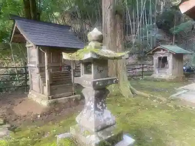 水谷神社の{uncategorized: "未分類", other: "その他", undefined: "問題あり", building: "その他建物", grave: "お墓", sacred_gate: "鳥居", guardian: "狛犬", statue: "像", buddha: "仏像", history: "歴史", nature: "自然", garden: "庭園", animal: "動物", pagoda: "塔", temizu: "手水舎", mountain_gate: "山門・神門", sanctuary: "本殿・本堂", subordinate: "末社・摂社", art: "芸術", scenery: "景色", jizo: "地蔵", ema: "絵馬", goshuin: "御朱印", omikuji: "おみくじ", items: "授与品その他", amulet: "お守り", goshuincho: "御朱印帳", eats: "食事", festival: "お祭り", votive_dance: "神楽", shichigosan: "七五三参", wedding: "結婚式", experience: "体験その他", initially: "初詣", around: "周辺", anti_infection: "感染症対策"}