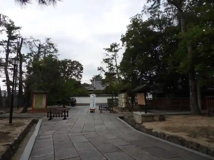 休ヶ岡八幡宮(薬師寺境内社)(奈良県)