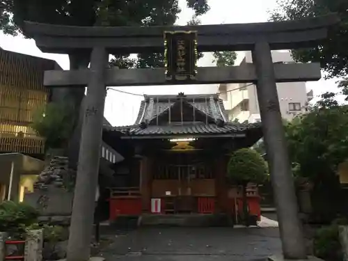 江島杉山神社の鳥居