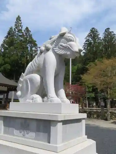 飛驒一宮水無神社の狛犬