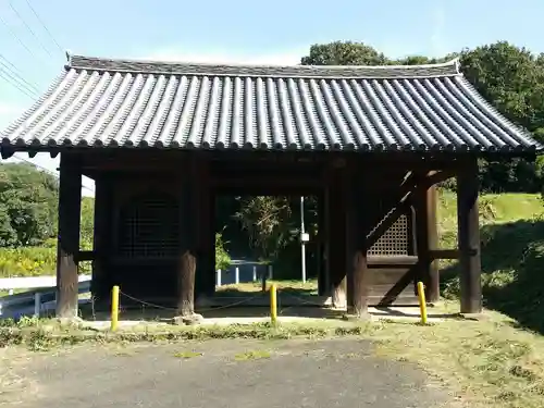 如意寺の山門