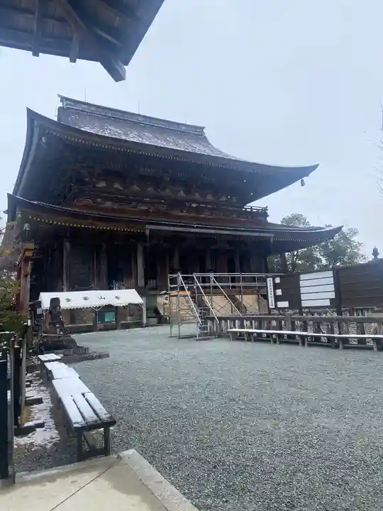 金峯山寺の本殿・本堂