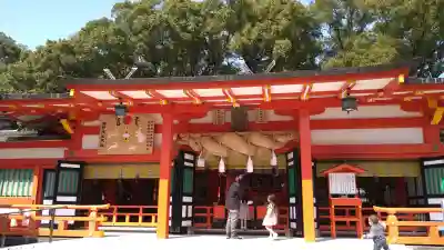 熊野速玉大社の{uncategorized: "未分類", other: "その他", undefined: "問題あり", building: "その他建物", grave: "お墓", sacred_gate: "鳥居", guardian: "狛犬", statue: "像", buddha: "仏像", history: "歴史", nature: "自然", garden: "庭園", animal: "動物", pagoda: "塔", temizu: "手水舎", mountain_gate: "山門・神門", sanctuary: "本殿・本堂", subordinate: "末社・摂社", art: "芸術", scenery: "景色", jizo: "地蔵", ema: "絵馬", goshuin: "御朱印", omikuji: "おみくじ", items: "授与品その他", amulet: "お守り", goshuincho: "御朱印帳", eats: "食事", festival: "お祭り", votive_dance: "神楽", shichigosan: "七五三参", wedding: "結婚式", experience: "体験その他", initially: "初詣", around: "周辺", anti_infection: "感染症対策"}