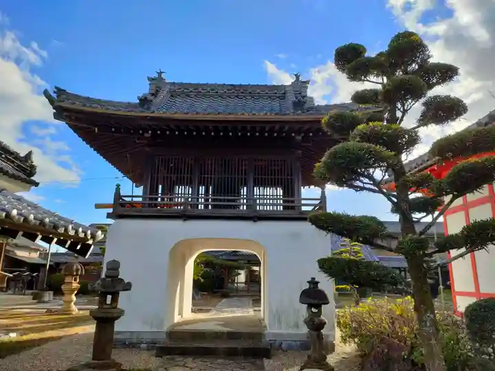 円成寺の山門・神門