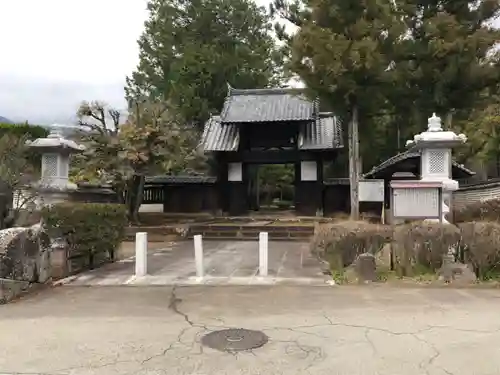 大泉寺の山門