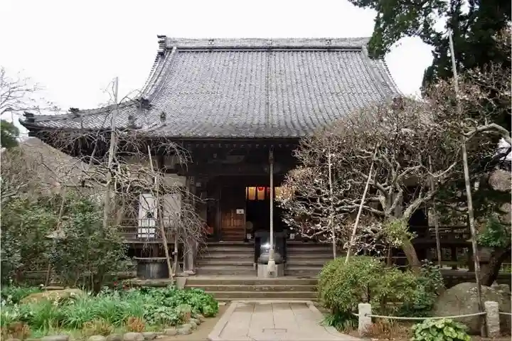 宝戒寺の本殿・本堂