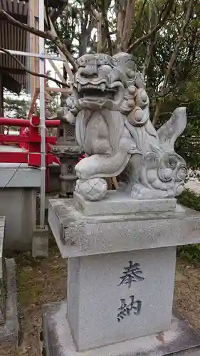 三社神社の狛犬