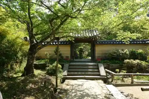 浄瑠璃寺の山門