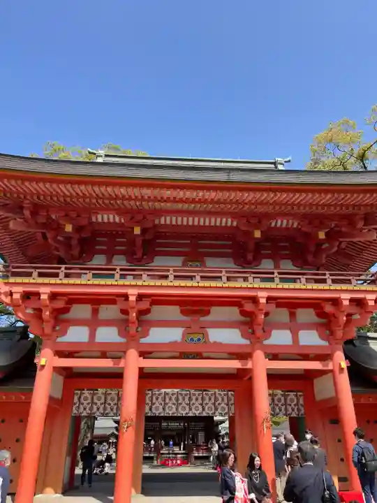 武蔵一宮氷川神社の山門・神門