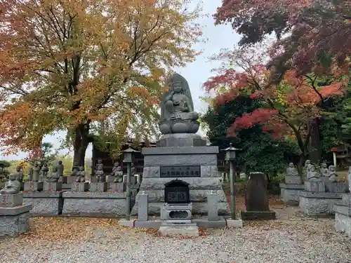 寺岡山元三大師の仏像