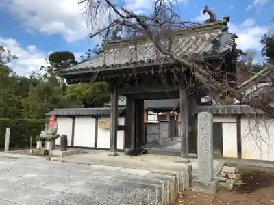 龍雲寺の山門・神門