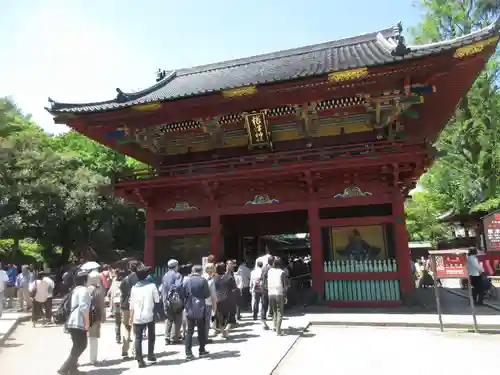 根津神社の山門