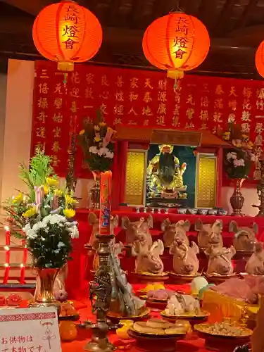 長崎尾曲がり猫神社の{uncategorized: "未分類", other: "その他", undefined: "問題あり", building: "その他建物", grave: "お墓", sacred_gate: "鳥居", guardian: "狛犬", statue: "像", buddha: "仏像", history: "歴史", nature: "自然", garden: "庭園", animal: "動物", pagoda: "塔", temizu: "手水舎", mountain_gate: "山門・神門", sanctuary: "本殿・本堂", subordinate: "末社・摂社", art: "芸術", scenery: "景色", jizo: "地蔵", ema: "絵馬", goshuin: "御朱印", omikuji: "おみくじ", items: "授与品その他", amulet: "お守り", goshuincho: "御朱印帳", eats: "食事", festival: "お祭り", votive_dance: "神楽", shichigosan: "七五三参", wedding: "結婚式", experience: "体験その他", initially: "初詣", around: "周辺", anti_infection: "感染症対策"}