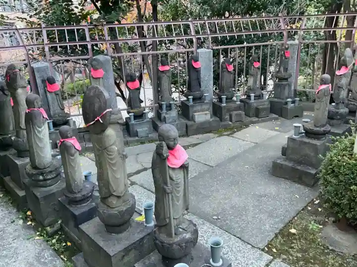 待乳山聖天(本龍院)の地蔵