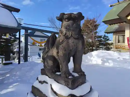 烈々布神社の狛犬