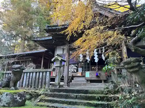 五所駒瀧神社の本殿・本堂