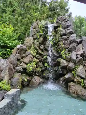 金蛇水神社の{uncategorized: "未分類", other: "その他", undefined: "問題あり", building: "その他建物", grave: "お墓", sacred_gate: "鳥居", guardian: "狛犬", statue: "像", buddha: "仏像", history: "歴史", nature: "自然", garden: "庭園", animal: "動物", pagoda: "塔", temizu: "手水舎", mountain_gate: "山門・神門", sanctuary: "本殿・本堂", subordinate: "末社・摂社", art: "芸術", scenery: "景色", jizo: "地蔵", ema: "絵馬", goshuin: "御朱印", omikuji: "おみくじ", items: "授与品その他", amulet: "お守り", goshuincho: "御朱印帳", eats: "食事", festival: "お祭り", votive_dance: "神楽", shichigosan: "七五三参", wedding: "結婚式", experience: "体験その他", initially: "初詣", around: "周辺", anti_infection: "感染症対策"}