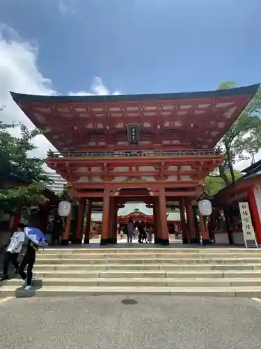 生田神社の山門・神門