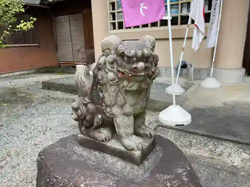 石積神社の狛犬