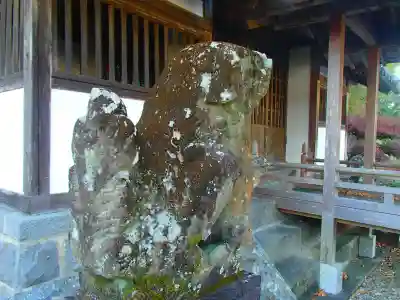 白山神社の狛犬