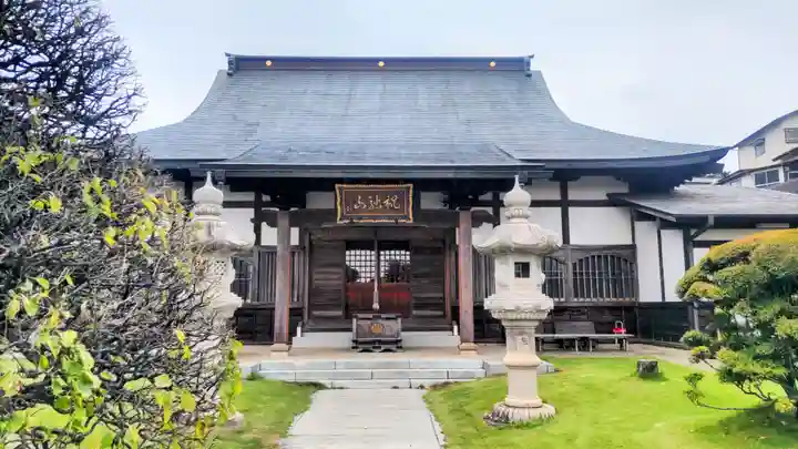 法岩院の本殿・本堂