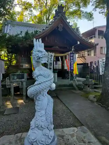 若宮神明社の像