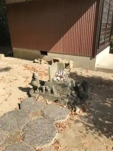 由貴神社の末社