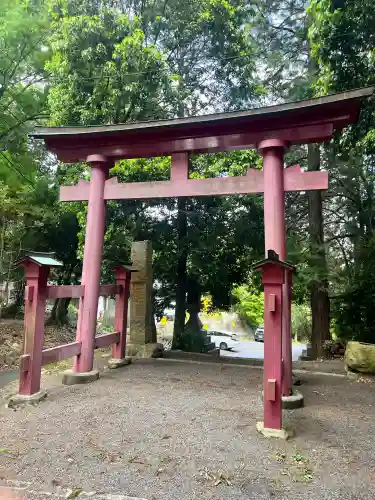 當麻山口神社の{uncategorized: "未分類", other: "その他", undefined: "問題あり", building: "その他建物", grave: "お墓", sacred_gate: "鳥居", guardian: "狛犬", statue: "像", buddha: "仏像", history: "歴史", nature: "自然", garden: "庭園", animal: "動物", pagoda: "塔", temizu: "手水舎", mountain_gate: "山門・神門", sanctuary: "本殿・本堂", subordinate: "末社・摂社", art: "芸術", scenery: "景色", jizo: "地蔵", ema: "絵馬", goshuin: "御朱印", omikuji: "おみくじ", items: "授与品その他", amulet: "お守り", goshuincho: "御朱印帳", eats: "食事", festival: "お祭り", votive_dance: "神楽", shichigosan: "七五三参", wedding: "結婚式", experience: "体験その他", initially: "初詣", around: "周辺", anti_infection: "感染症対策"}