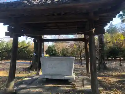 七本木神社の手水舎