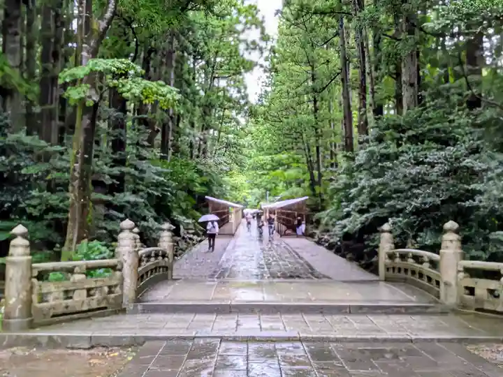彌彦神社(新潟県)