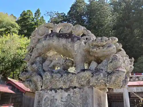 古殿八幡神社の狛犬