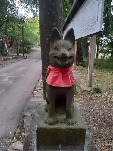 斗瑩稲荷神社の狛犬