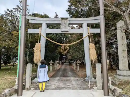 白鳥神社の鳥居