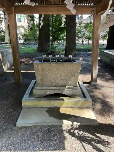 御宝殿熊野神社の手水舎