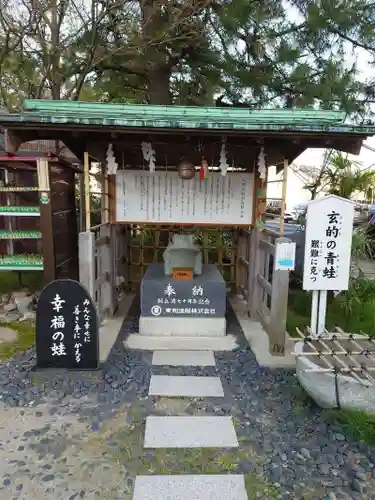 三社神社の像