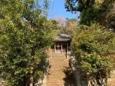 六所神社の本殿