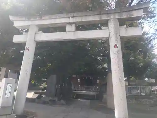 滝野川八幡神社の鳥居