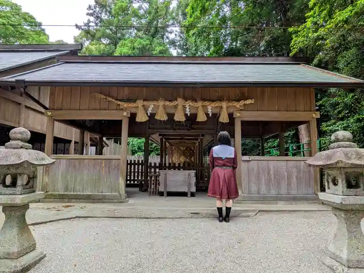 佐那神社の本殿・本堂