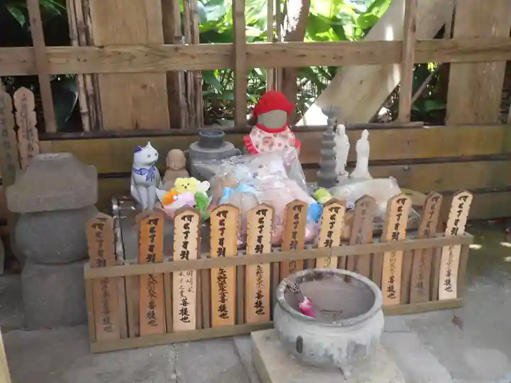 極楽寺(霊鷲山感應院極楽律寺)の地蔵