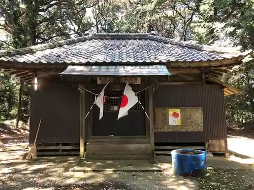 八王子神社の本殿