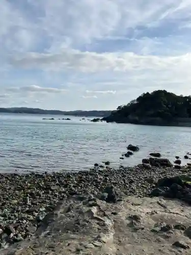 伊射波神社の{uncategorized: "未分類", other: "その他", undefined: "問題あり", building: "その他建物", grave: "お墓", sacred_gate: "鳥居", guardian: "狛犬", statue: "像", buddha: "仏像", history: "歴史", nature: "自然", garden: "庭園", animal: "動物", pagoda: "塔", temizu: "手水舎", mountain_gate: "山門・神門", sanctuary: "本殿・本堂", subordinate: "末社・摂社", art: "芸術", scenery: "景色", jizo: "地蔵", ema: "絵馬", goshuin: "御朱印", omikuji: "おみくじ", items: "授与品その他", amulet: "お守り", goshuincho: "御朱印帳", eats: "食事", festival: "お祭り", votive_dance: "神楽", shichigosan: "七五三参", wedding: "結婚式", experience: "体験その他", initially: "初詣", around: "周辺", anti_infection: "感染症対策"}