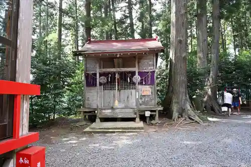 坪沼八幡神社の末社・摂社