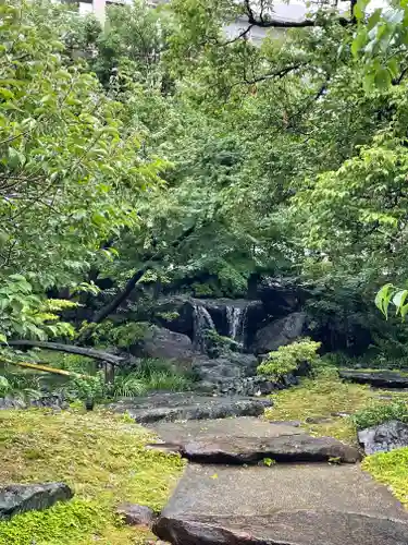 湯島天満宮の庭園