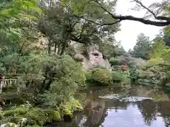 那谷寺の庭園