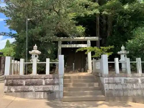 宇迦神社の鳥居