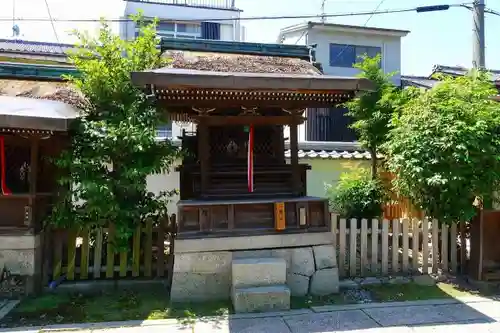 下御霊神社の末社