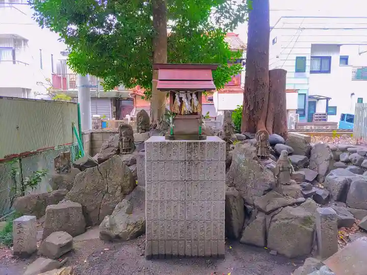 綿神社の末社・摂社