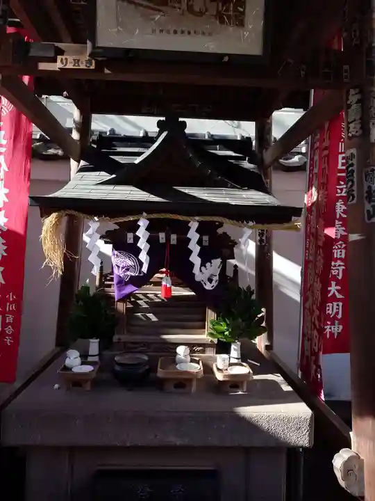 松坂稲荷大明神の本殿・本堂